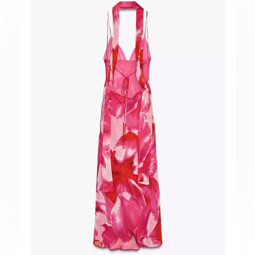 VIRAL NEW ! ZARA SCARF MAXI DRESS
🚨FIRM PRICE NO DISCOUNT ON THIS DRESS - Picture 16 of 16